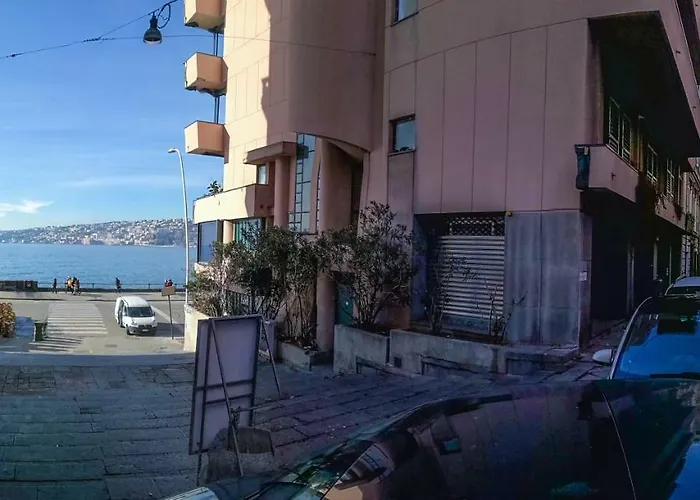 Chiatamone Seaside Suite